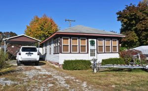 Affordable & Adorable Summer Cottage