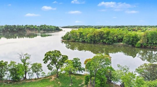 https://lcparkerrealestate.com/wp-content/uploads/2026/05/013_file_7882-540x299.jpg